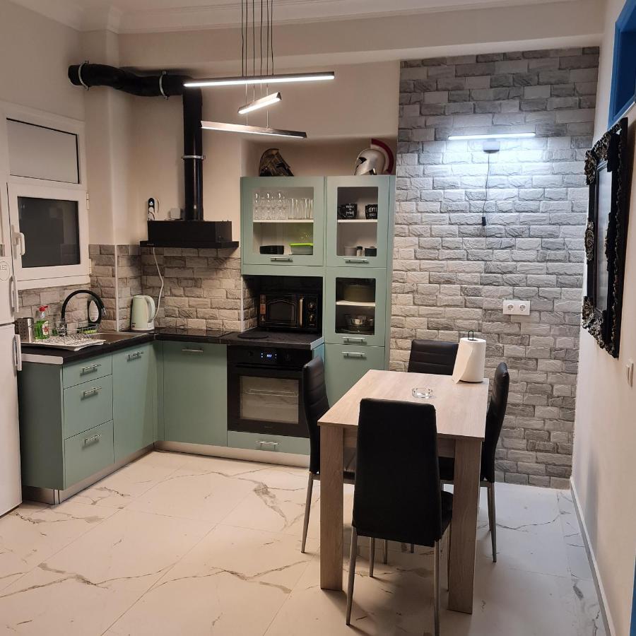 Full Apartment Near Kato Patissia Aten Exteriör bild